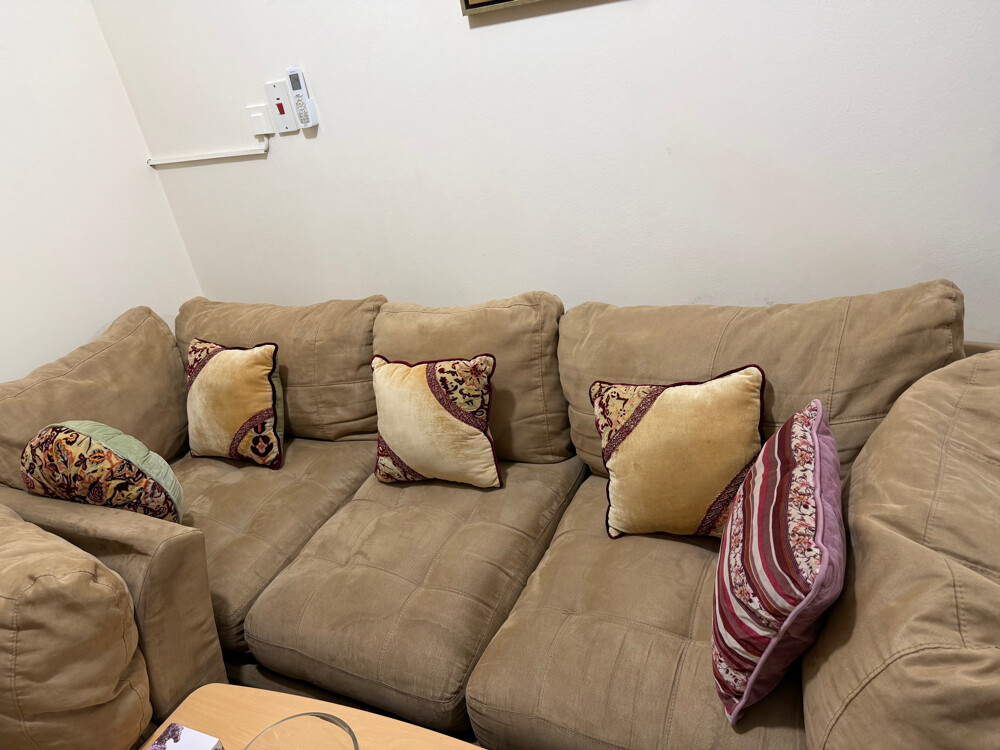 طقم كنب ثلاث قطع - 1