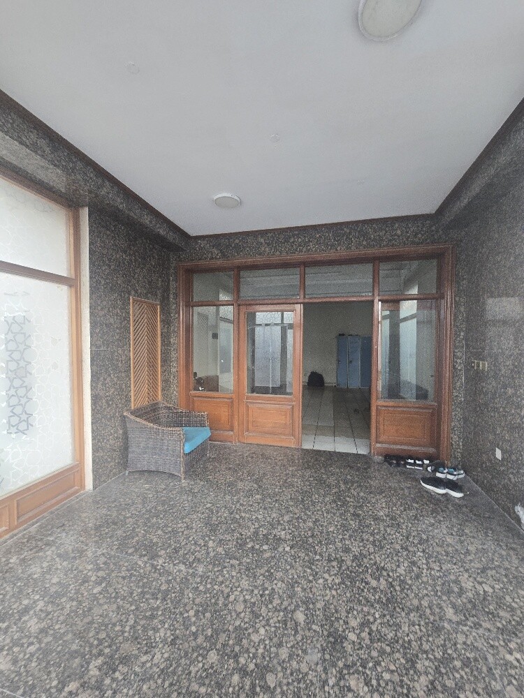 For rent residential villa employee - 7