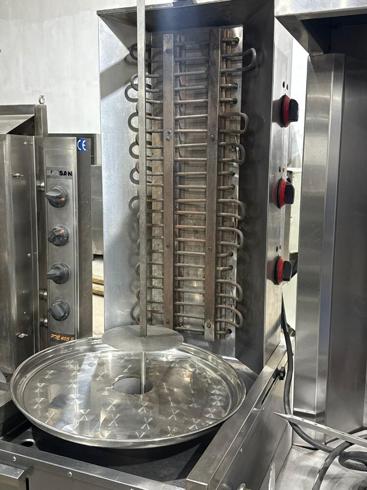 Restaurant kitchen items - 5