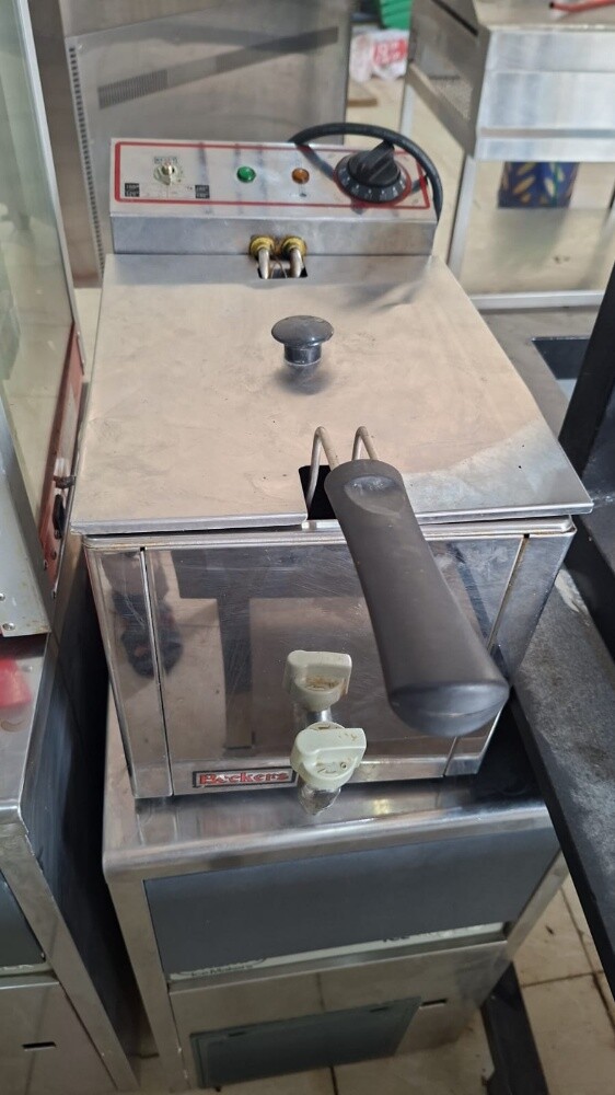 Restaurant kitchen items - 25