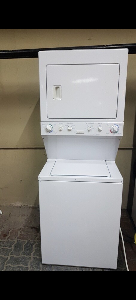 COMMERCIAL LAUNDRY MACHINE & DRYER - 1