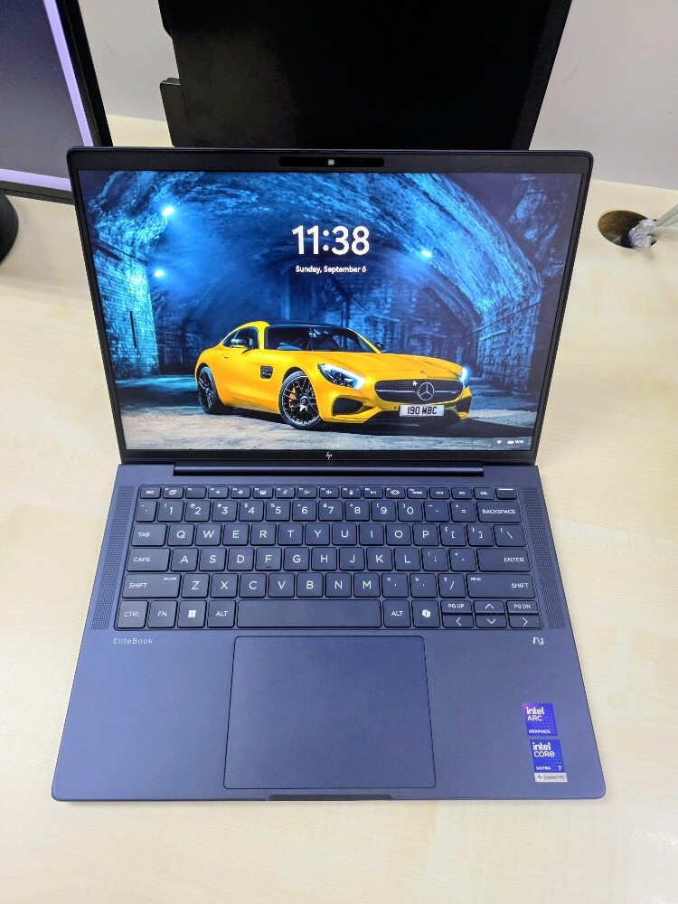 HP Elitebook Ultra 7 32GB 512GB 14" - 1