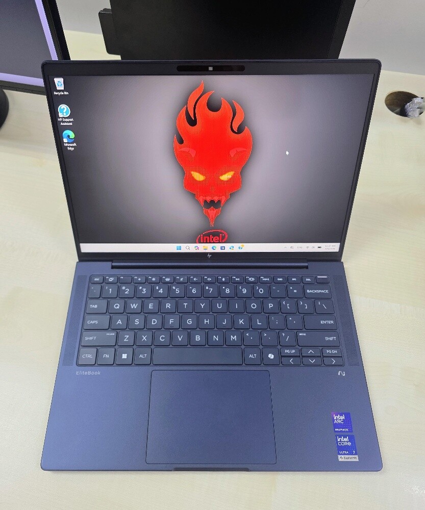 HP Elitebook Ultra 7 32GB 512GB 14" - 3