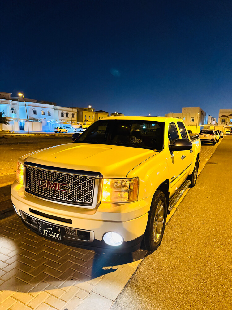 GMC Seirra Denali 6.2L, 2012 model  - 1