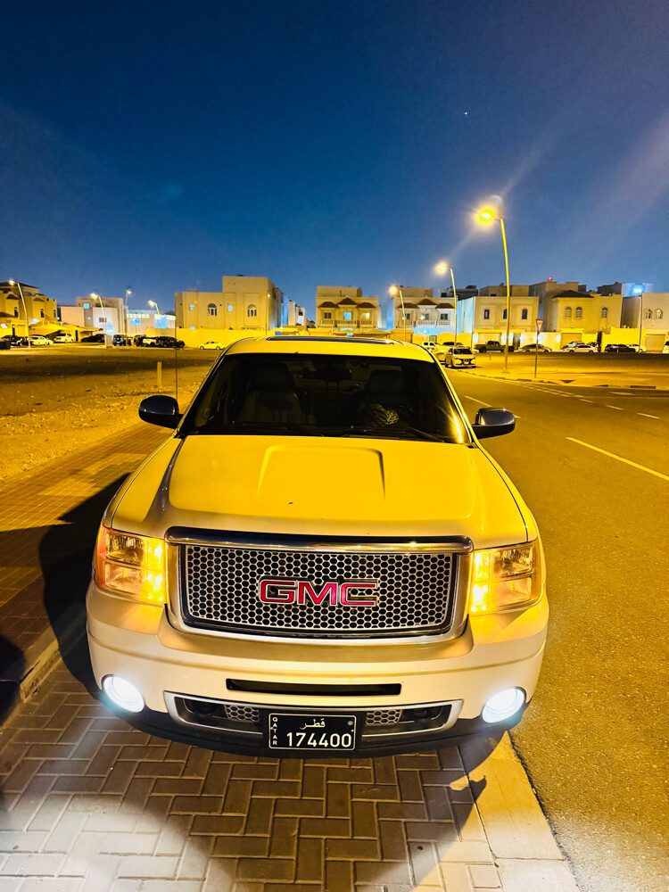 GMC Seirra Denali 6.2L, 2012 model  - 5