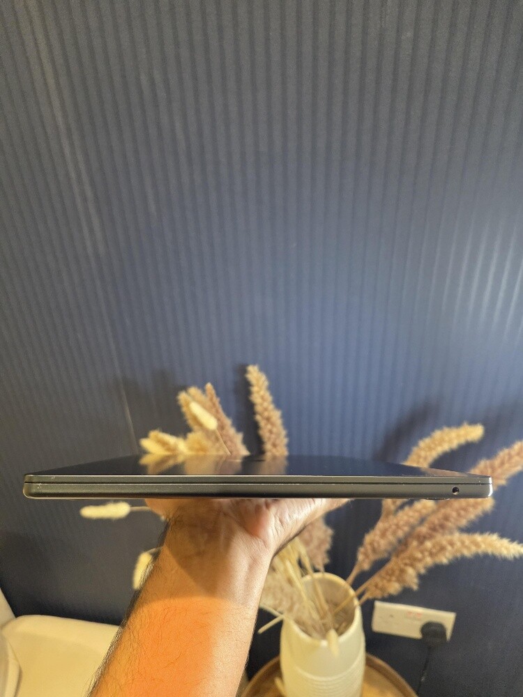 Macbook Air 15" M3 8/256 98% - 6