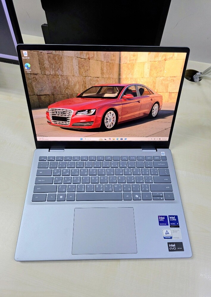 DeLL Ultra 9 185H 32GB 1TB 14" WQXG - 1