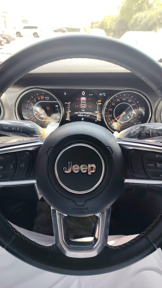 Jeep wrangler 2020 in good conditio - 3