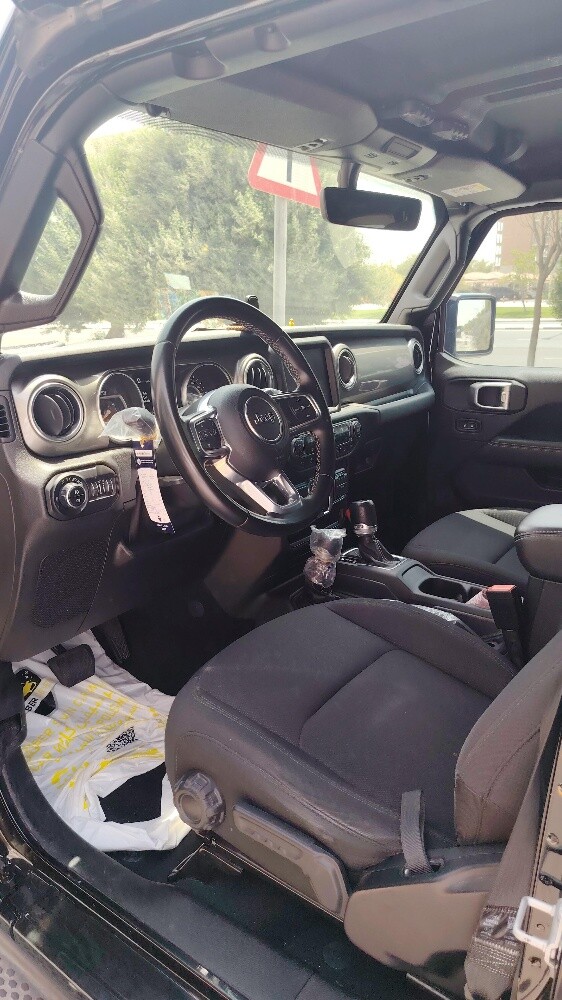 Jeep wrangler 2020 in good conditio - 6