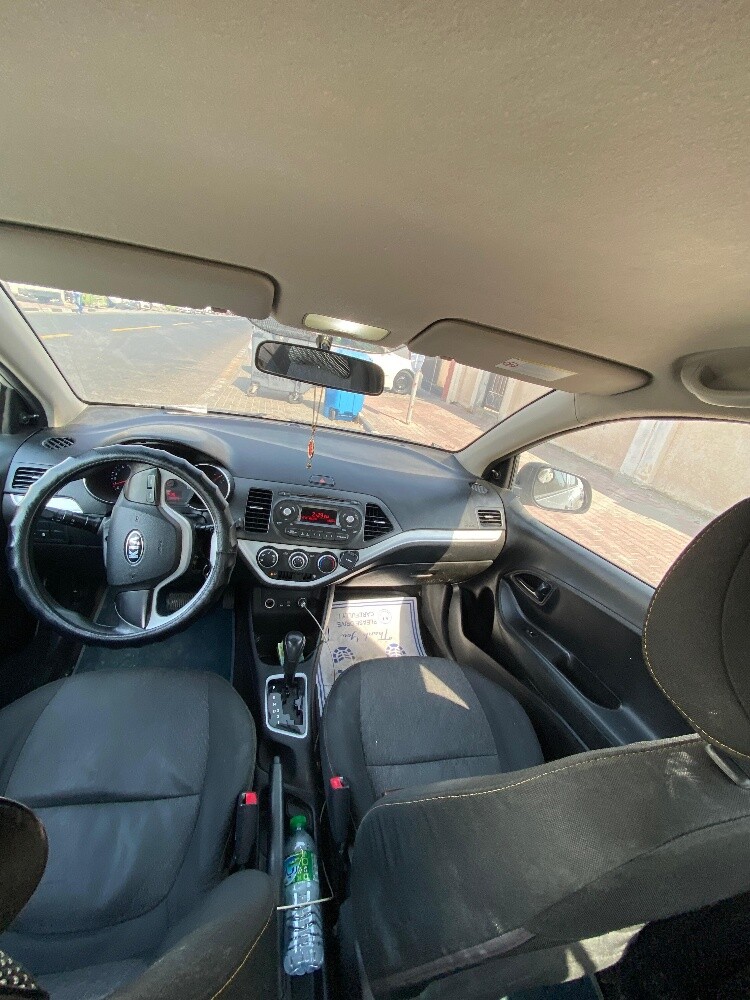 Kia picanto 2017 km,100000 - 2