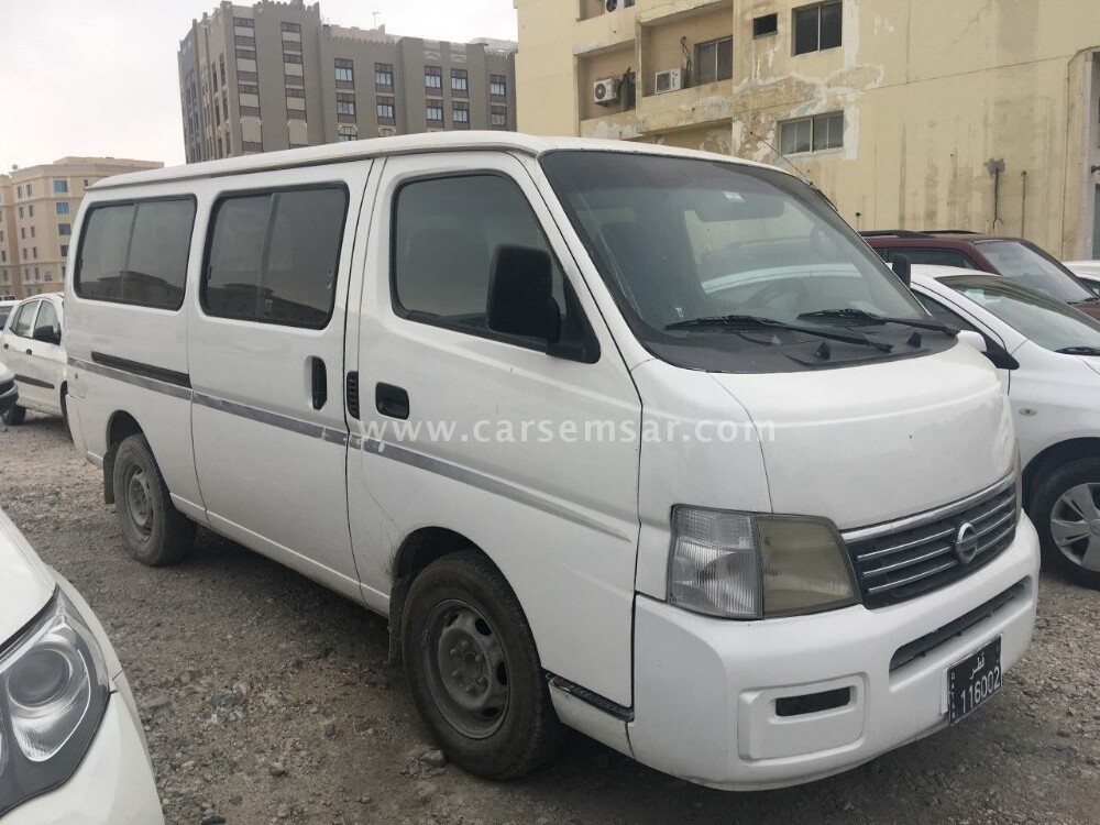 باص نيسان للبيع قطع غيار سكراب - 1