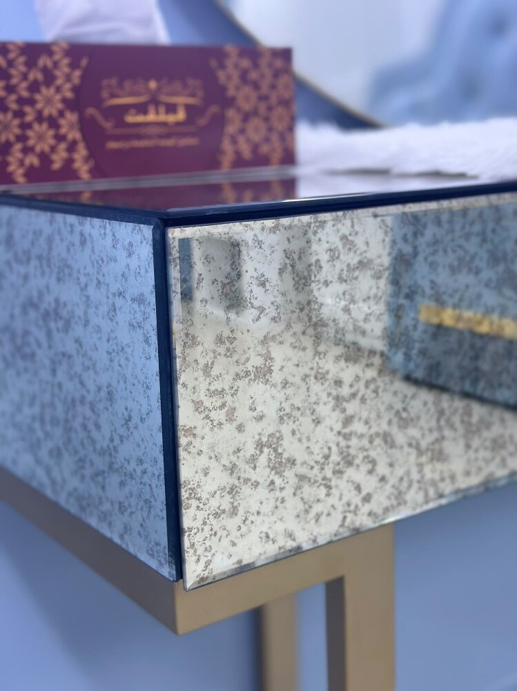 console table - 4