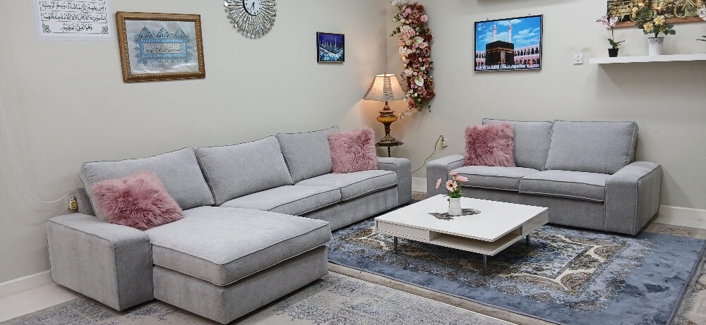 l sip Sofa for sale - 6
