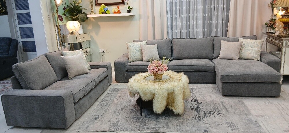 l sip Sofa for sale - 3