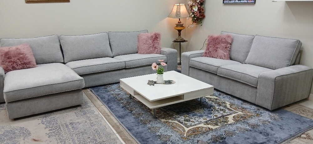 l sip Sofa for sale - 8