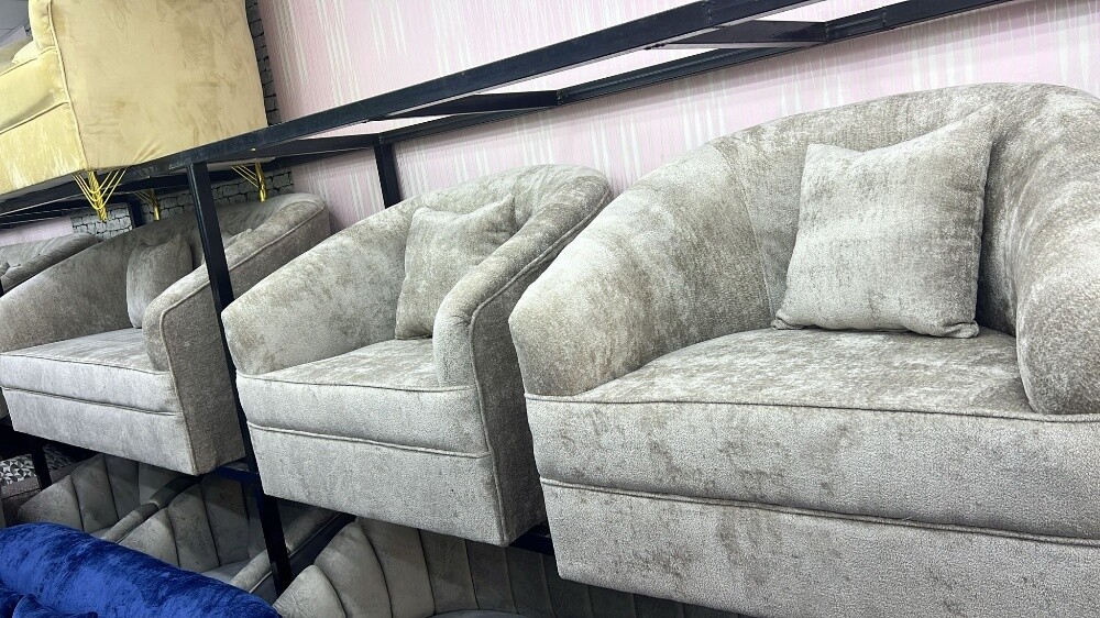 بيع وتصنيع أطقم الكنب. 30032896 - 5