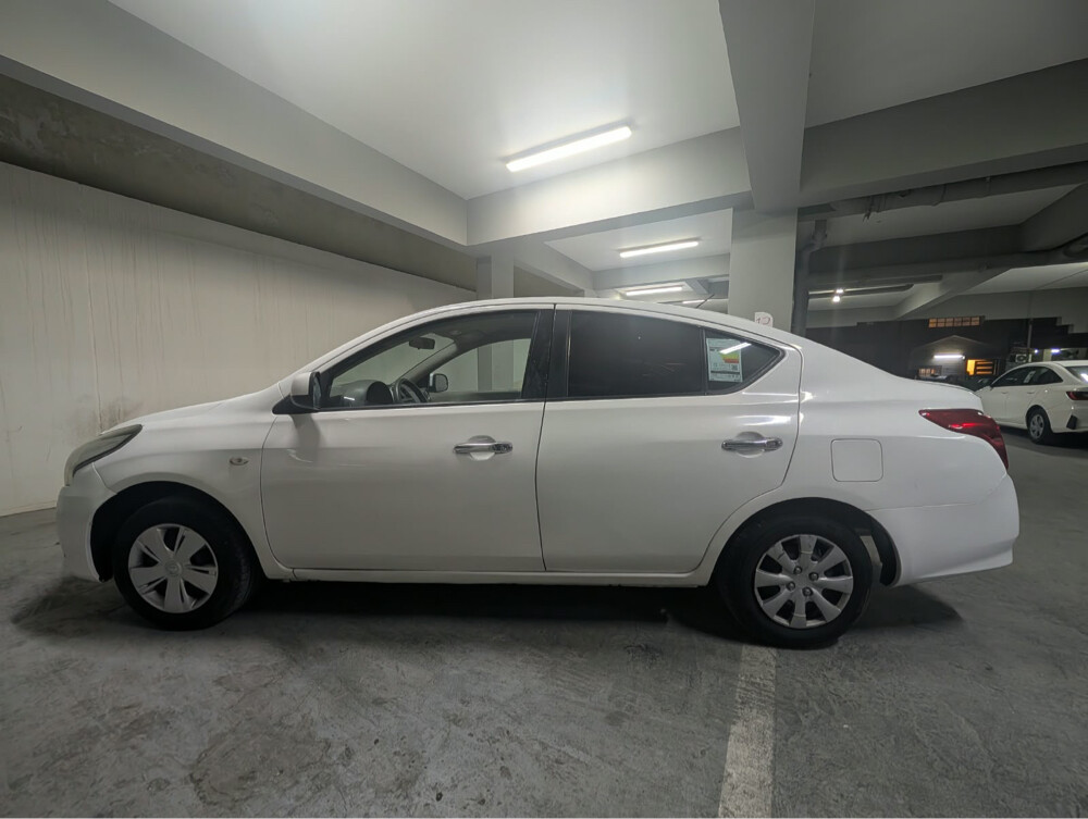 nissan sunny  - 6
