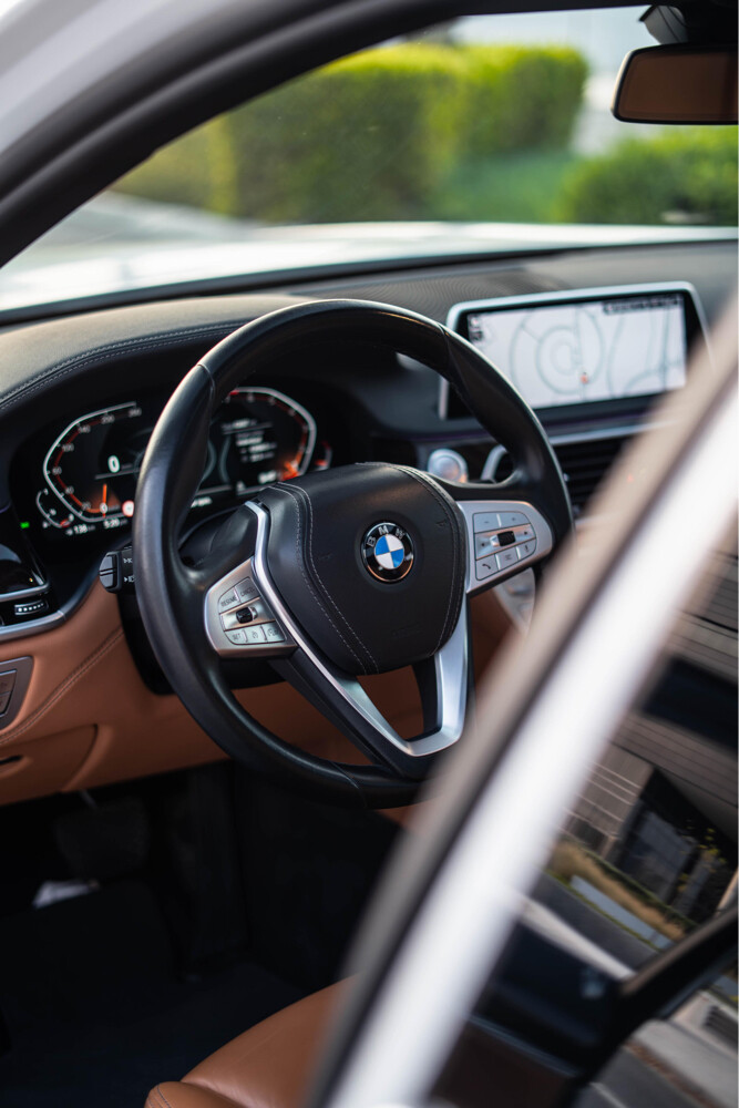 BMW 728 li 2022 - 4