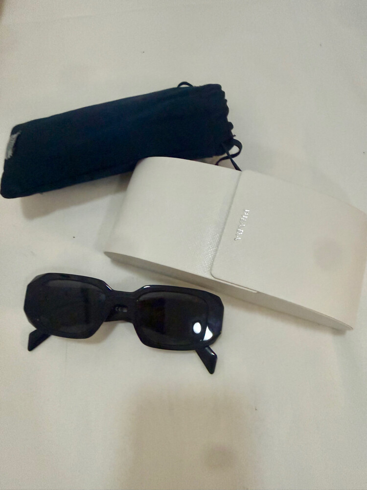 Prada Shade - 3