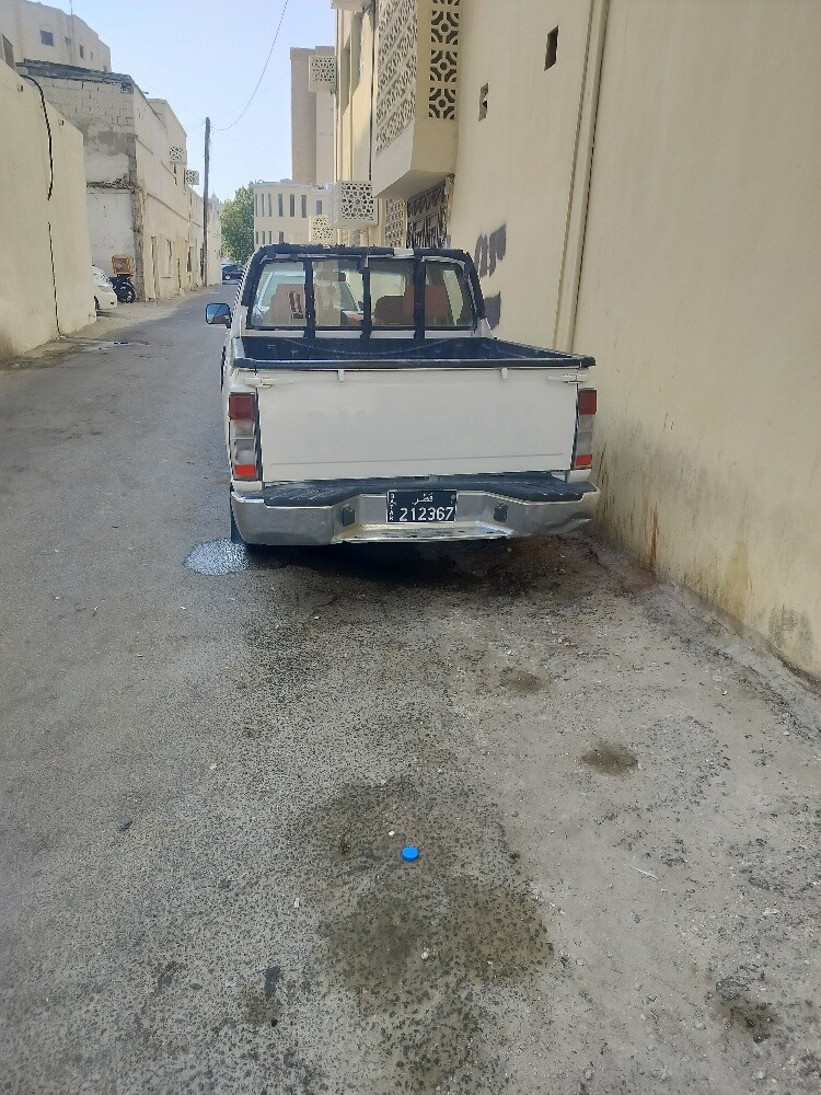 Nissan pickup sale - 4