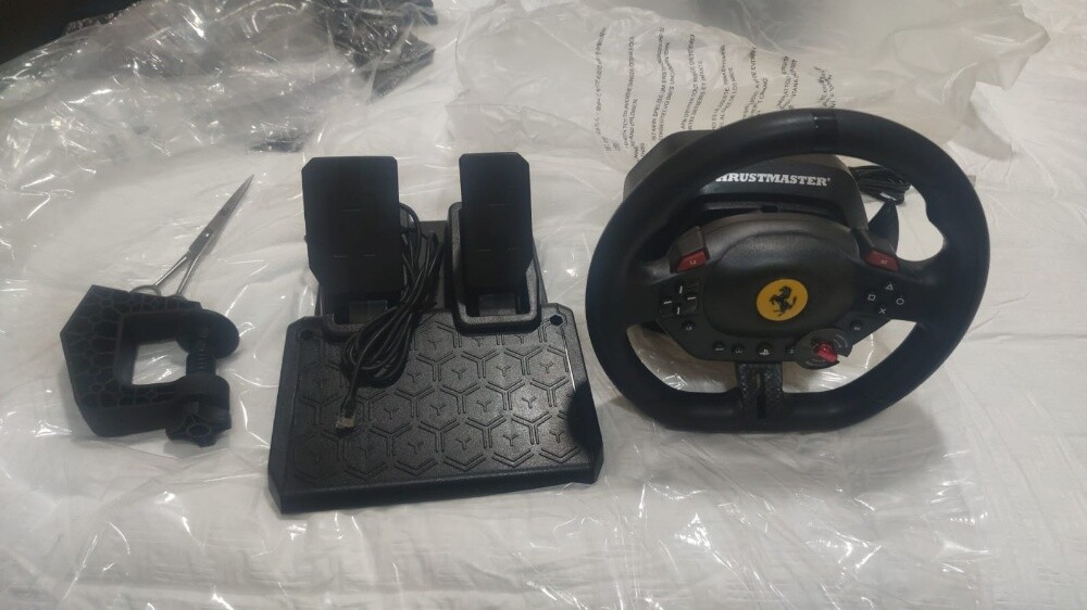 thrusmaster T98 Ferrari 296 GTB - 1
