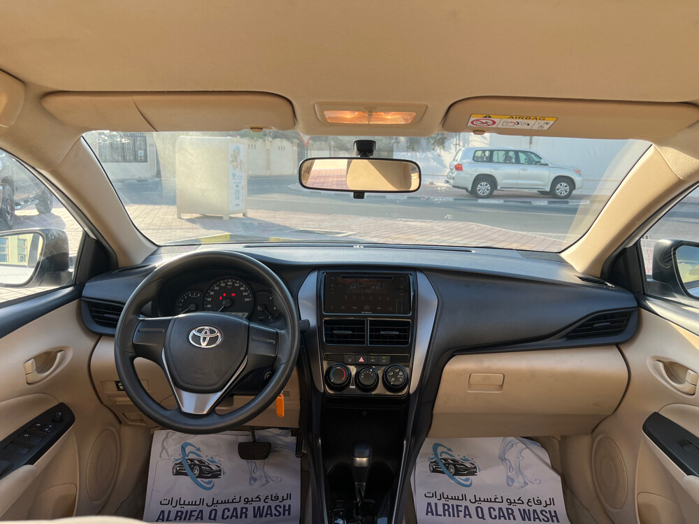 Toyota Yaris for sale like new - 5