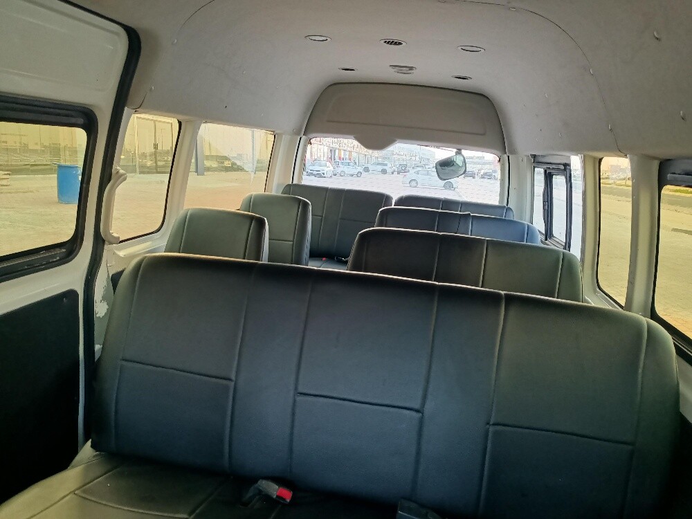Toyota Hiace GL - 9