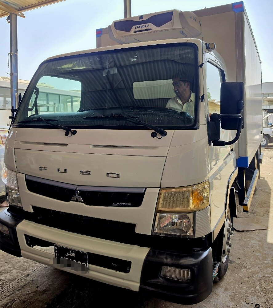 mitsubisi canter fuso - 1