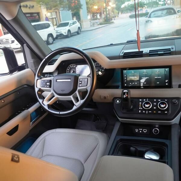 ديفندر 110 اس اي 2023 - 5