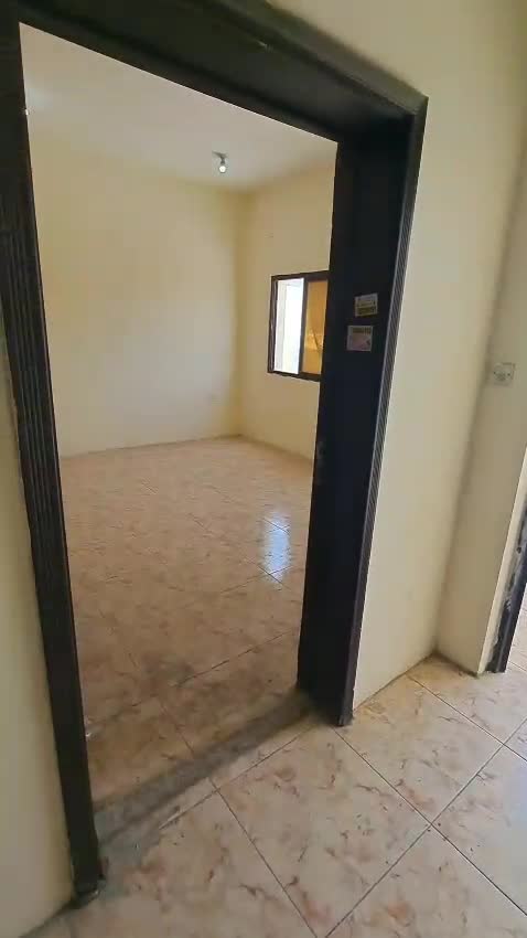 غرفه مع مطبخ وحمام - 1