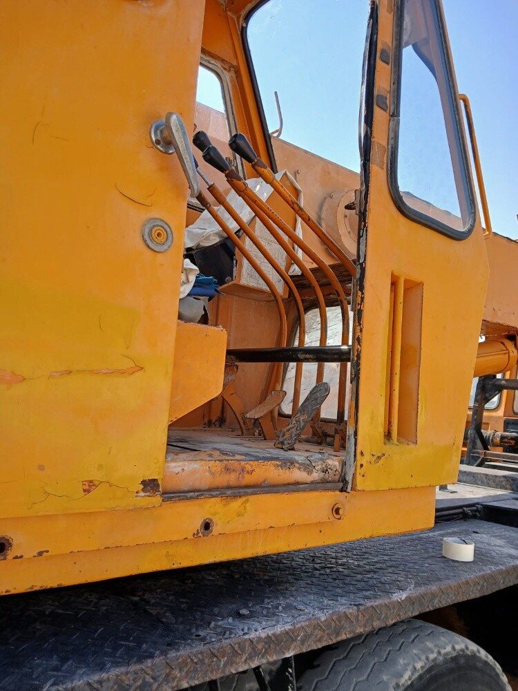 25 TON Craine for sell. - 2