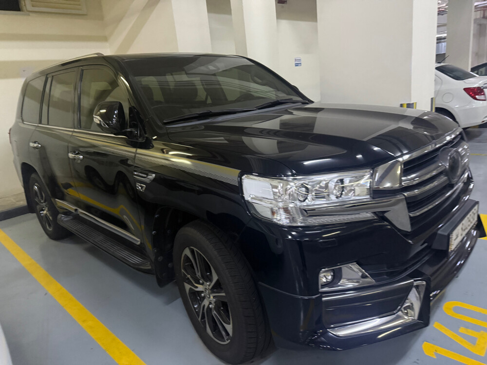 land cruiser 2021 - 1