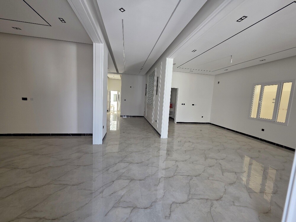 New villa for sale in Al Thumama. - 3