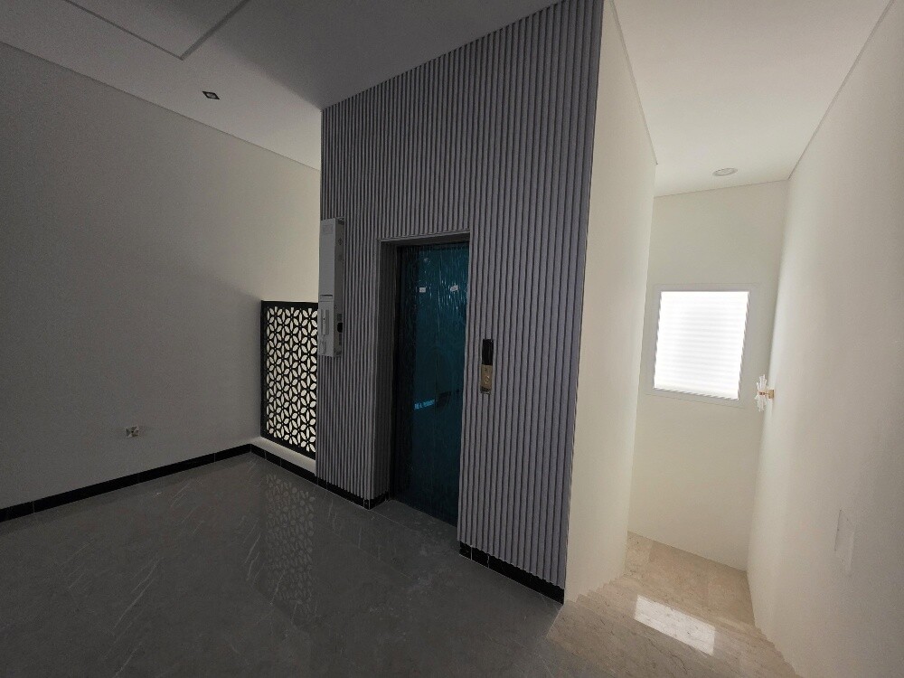 New villa for sale in Al Thumama. - 11