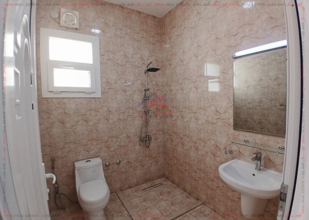Villa for rent in Umm Al amad - 9