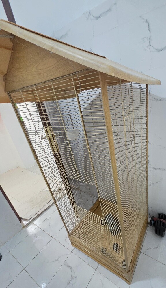 Cage + Accessories - 4