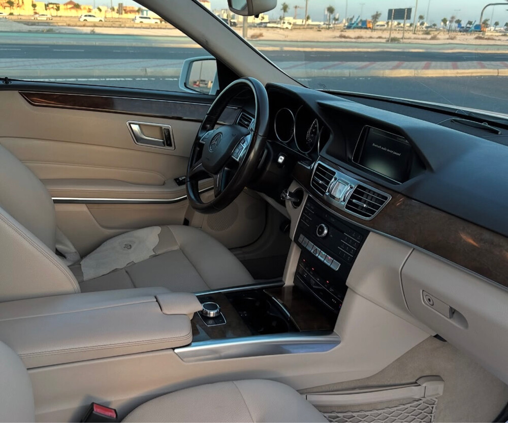 Mercedes e200 for sale - 4