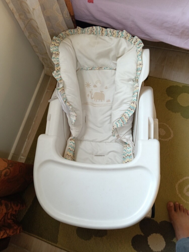 A child's chair and bed - 3