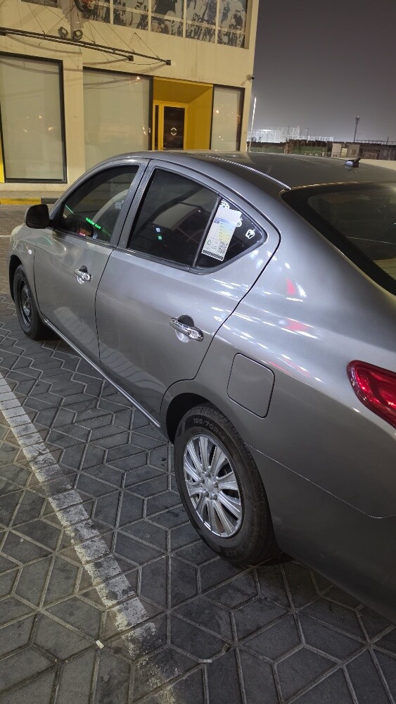 nissan sunny - 8