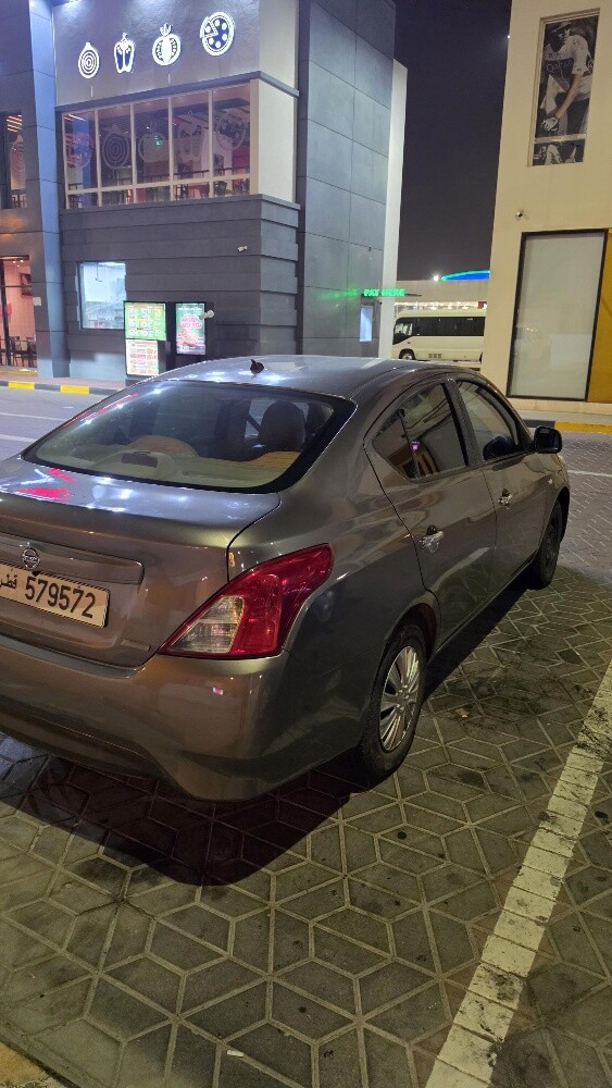 nissan sunny - 4
