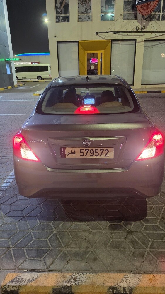 nissan sunny - 5