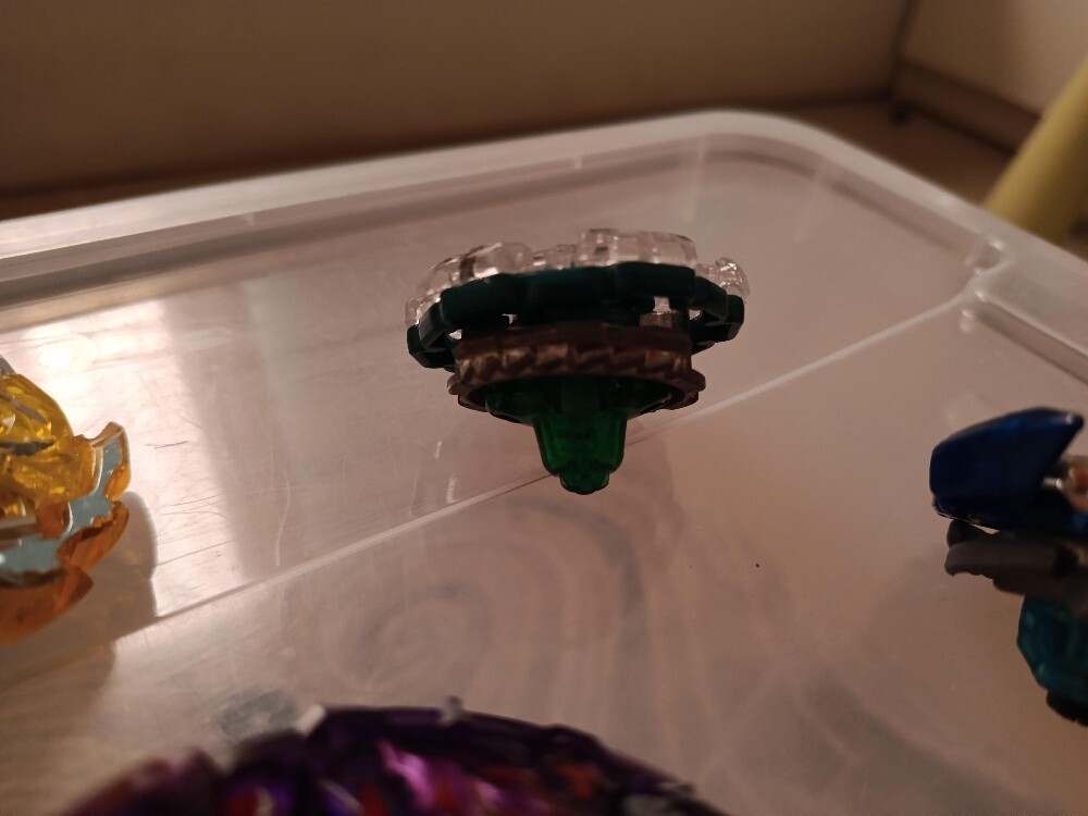 Beyblade - 18