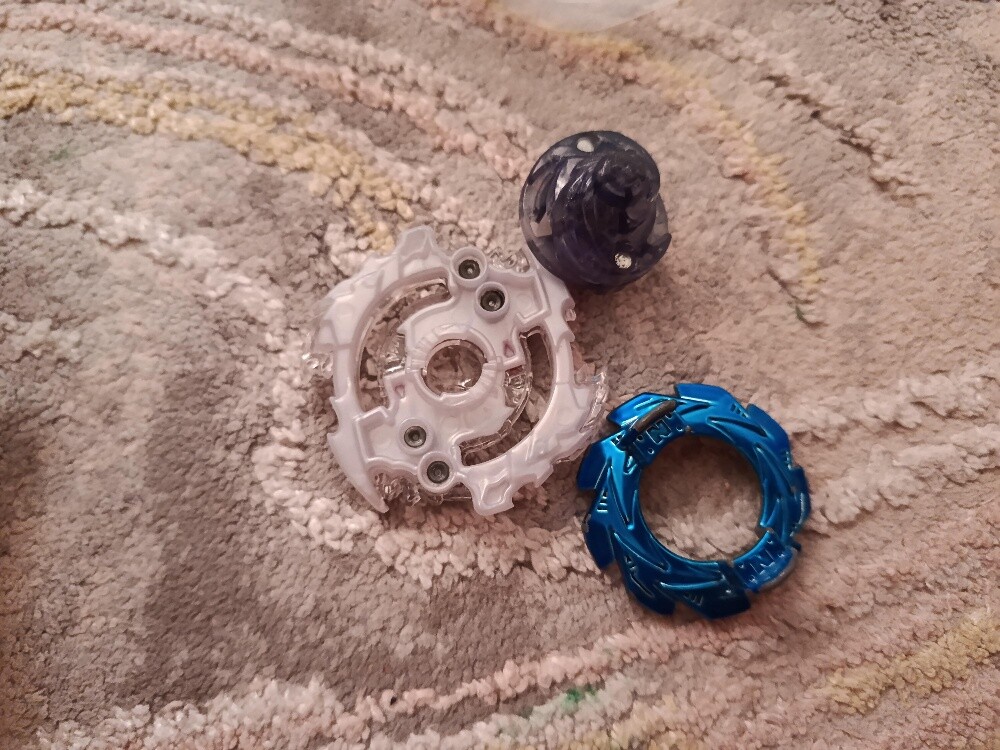 Beyblade - 10