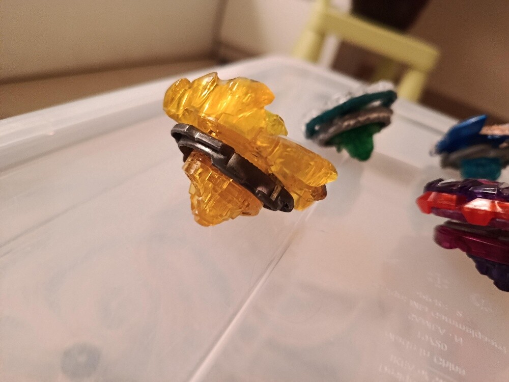 Beyblade - 16