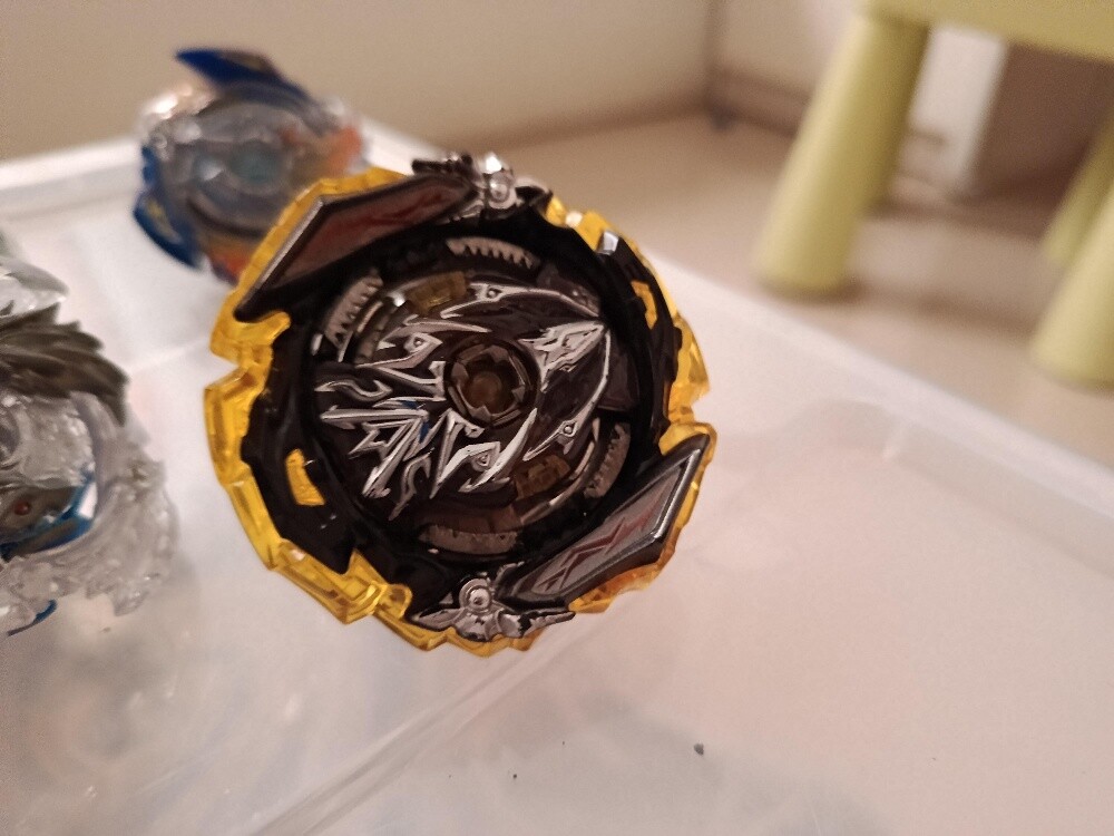 Beyblade - 23