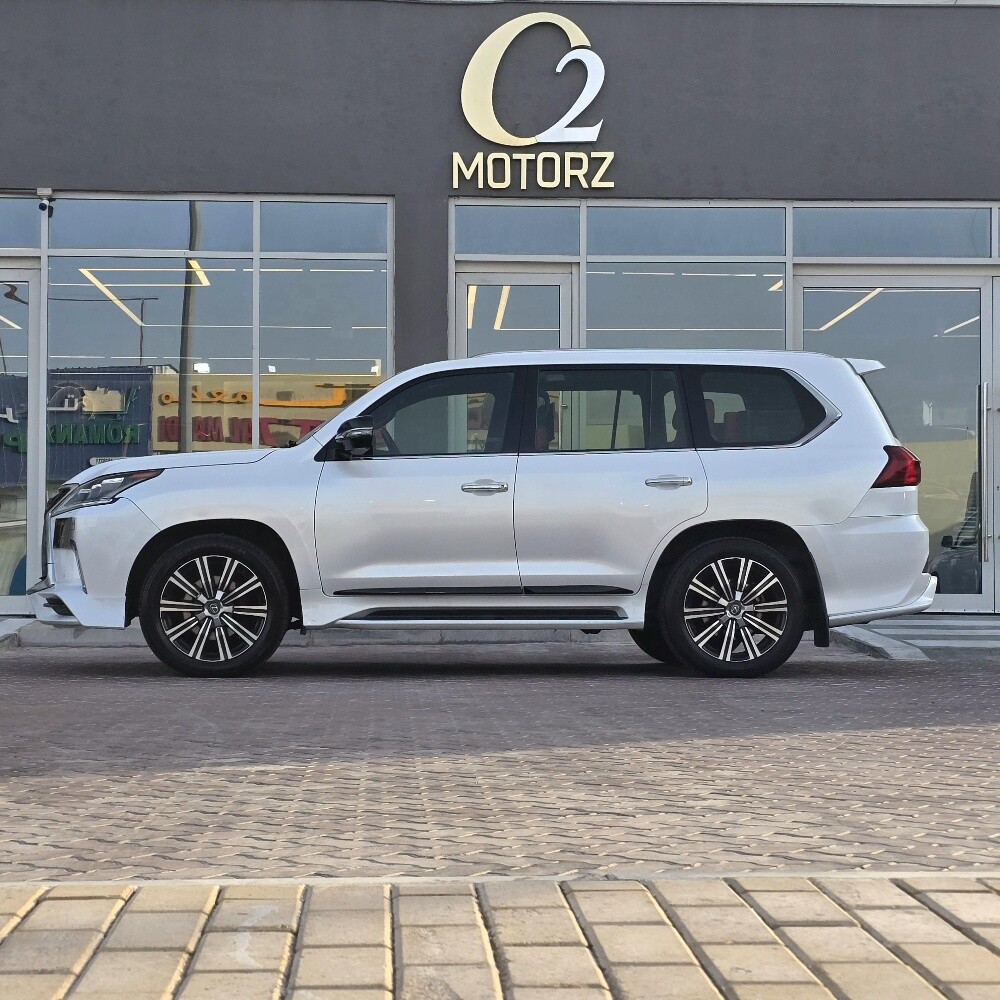 lexus lx570s - 2