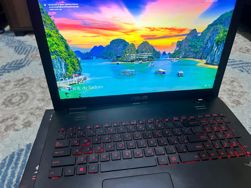 Gaming laptop - 9