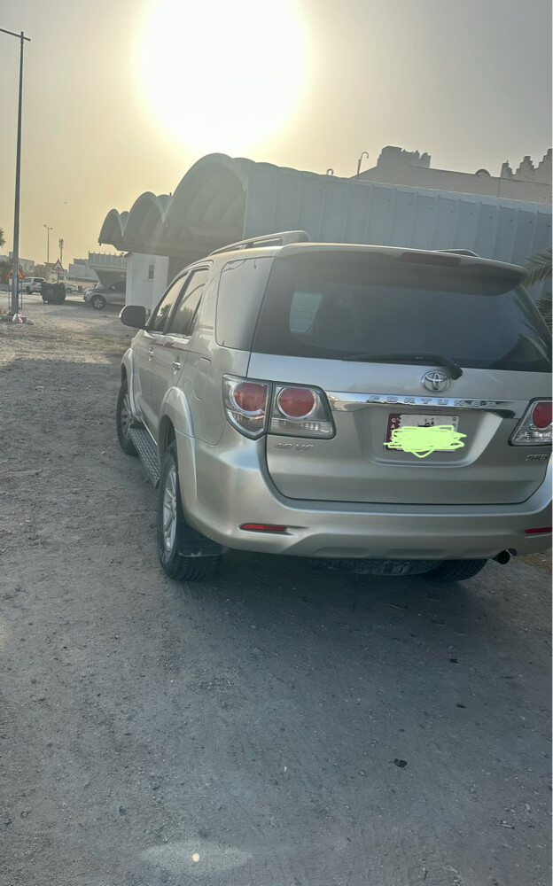 للبيع فورشنر رصاصي ٢٠١٤ - 3