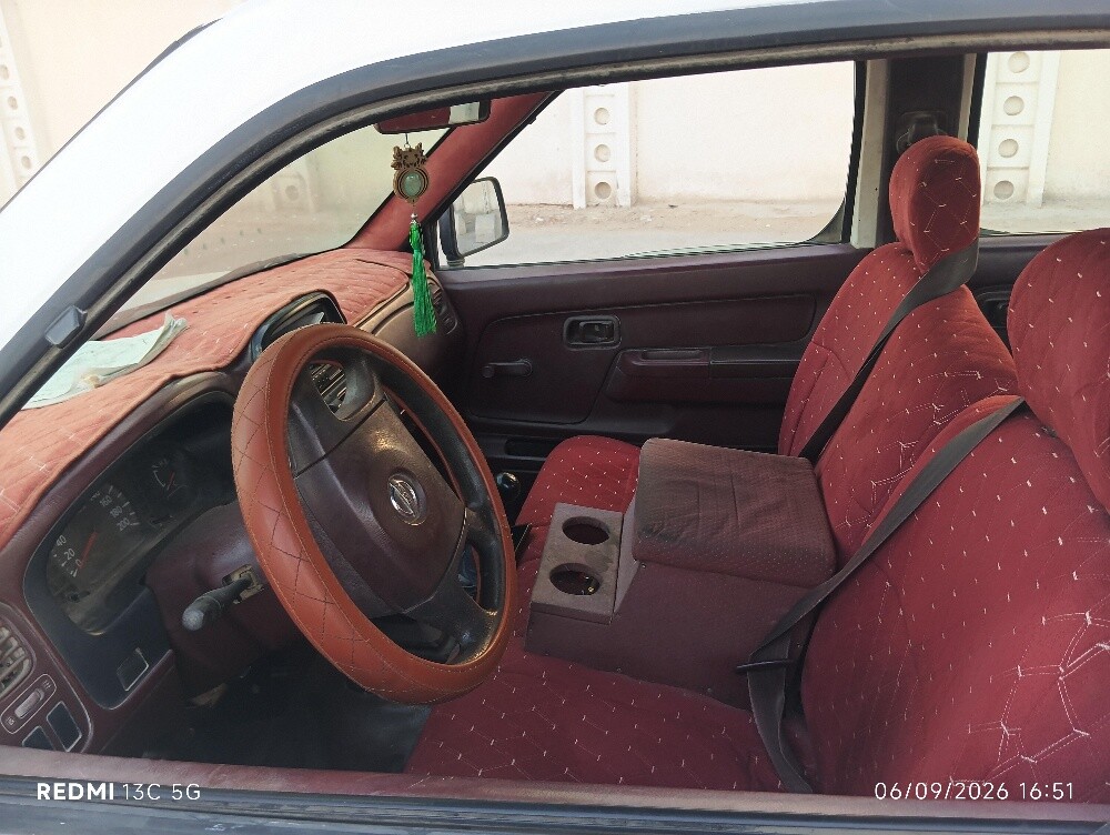 nissan pickup - 5