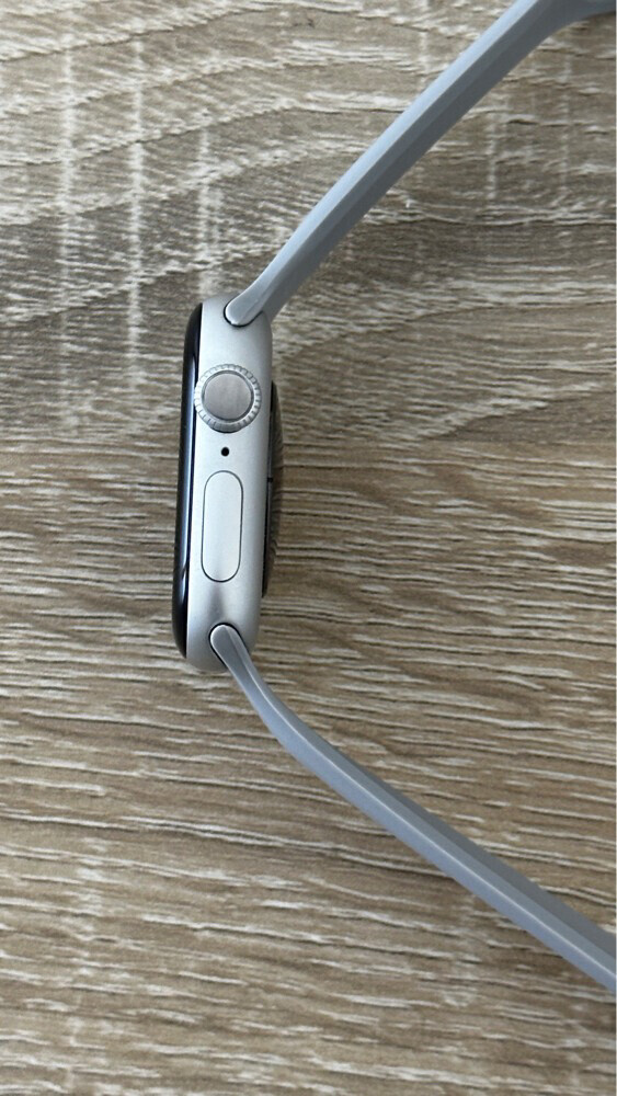 Apple Watch Series 10 - 5